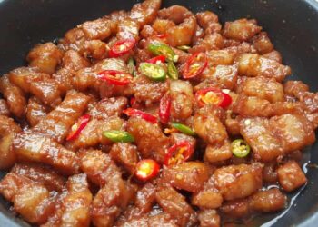 Cách làm thịt ba rọi xào mắm ruốc