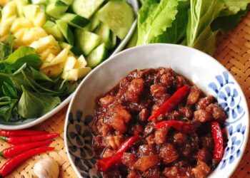 Thịt kho mắm ruốc thơm ngon